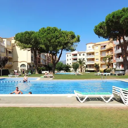 Charming Near Apartment Empuriabrava